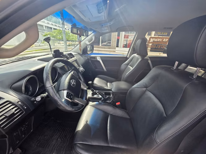 Se vende LAND CRUISER PRADO TXL 2017