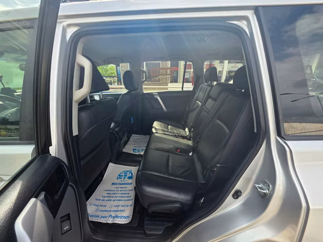 Se vende LAND CRUISER PRADO TXL 2017
