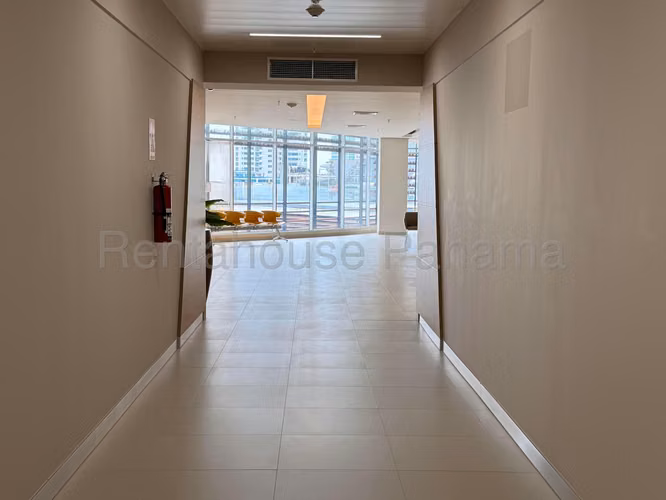 Venta de Consultorio en Costa del Este Town Center NS