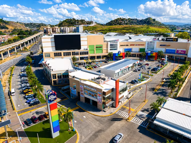 Commercial space for rent in Los Andes Mall, 207m²
