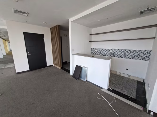 Venta de oficina corporativa con vistas a la ciudad - Avenida Balboa -557 m2