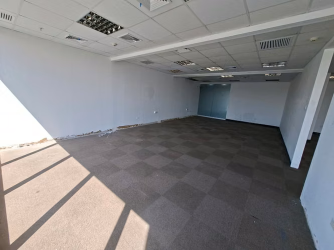 Venta de oficina corporativa con vistas a la ciudad - Avenida Balboa -557 m2