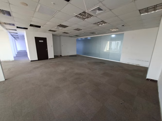 Venta de oficina corporativa con vistas a la ciudad - Avenida Balboa -557 m2