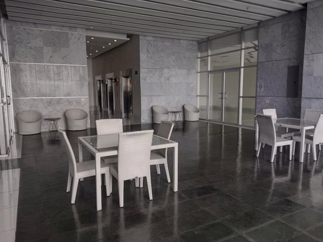 APARTAMENTO AMOBLADO EN AVENIDA BALBOA