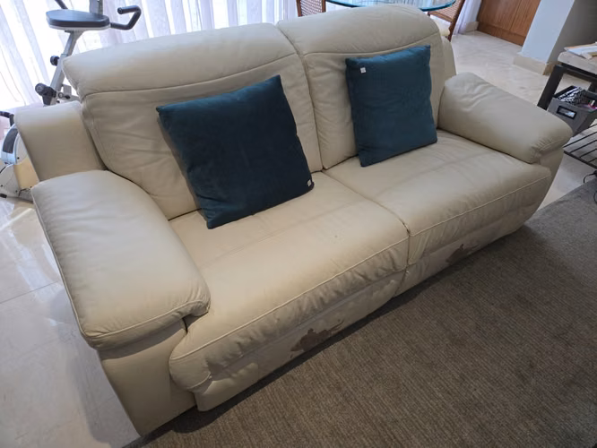 Sales - 124; Reclinable sillons - 124; Modern design - 124; Negotiable price