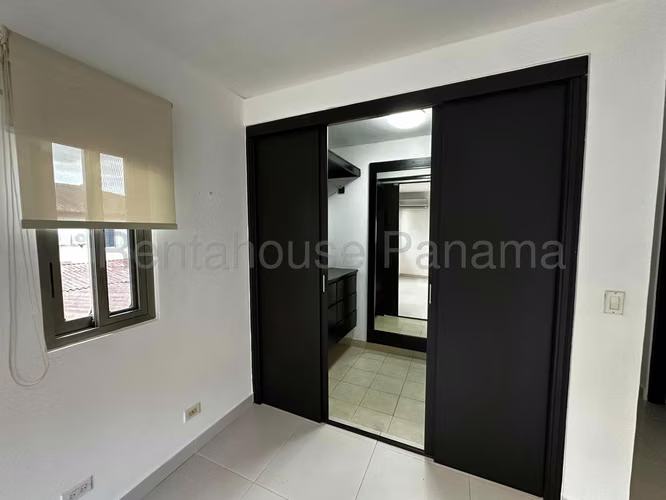 Casa en Venta en Woodlands Panama Pacifico 25YCG8846