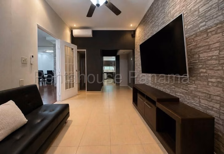 Se Vende Casa en Albrook LA26-8918