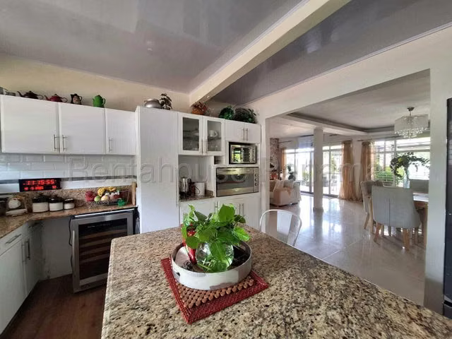 Casa en venta Las Cumbres Gonzalillo 26YCG8214