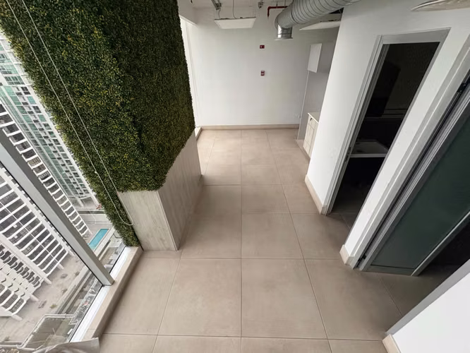Venta de amplia oficina de 523 m² -Concepto abierto  - Obarrio