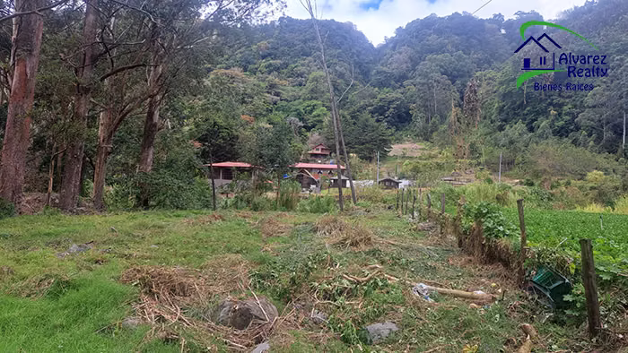 ID# L-0064 Lote en venta ubicado en Volcán cerca al Hotel Bambito - Imagen 2
