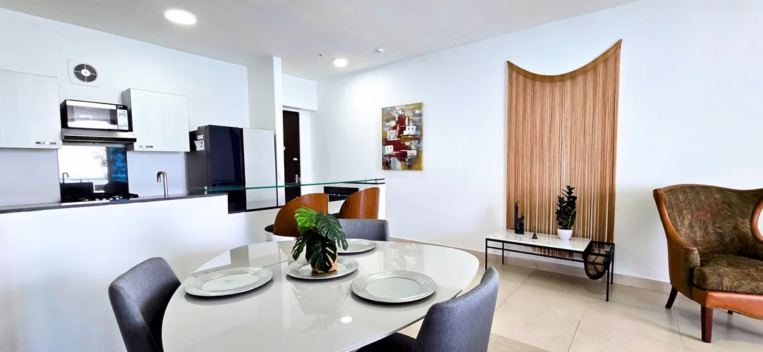 FULL AMUEBLADO | LISTO PARA OCUPAR | BALCÓN PANORÁMICO | CINTA COSTERA - Imagen 7