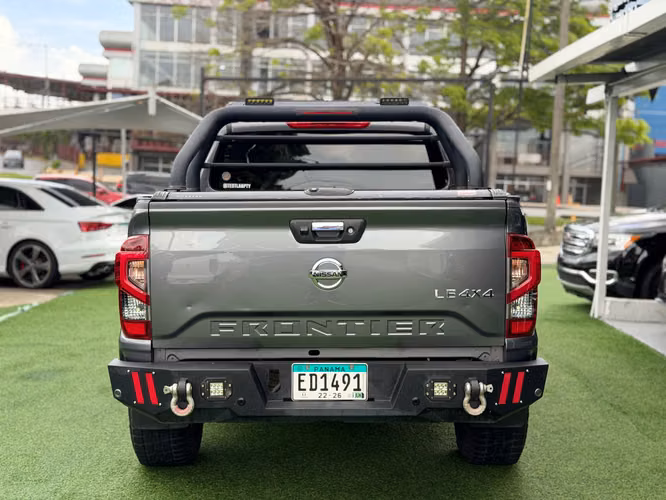 Nissan Frontier NP