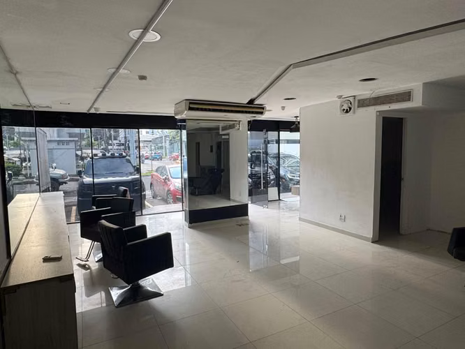 LOCAL COMERCIAL EN ALQUILER – MARBELLA