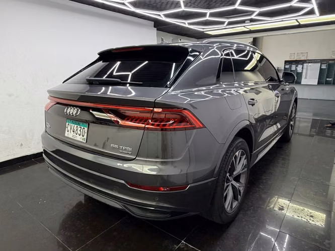 Audi Q8