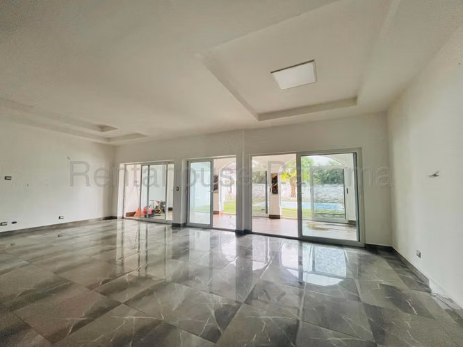 VENTA DE CASA COSTA SUR GM
