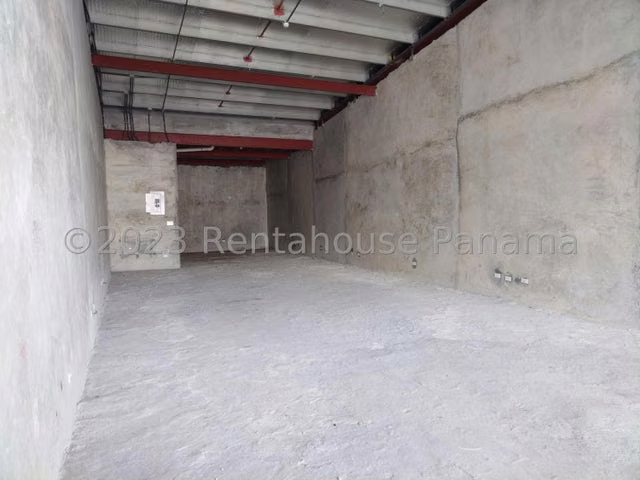 Vendo local en Brisas del Golf LF Solo Cliente Directo