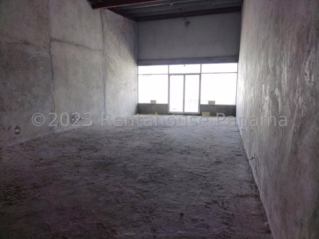 Vendo local en Brisas del Golf LF Solo Cliente Directo