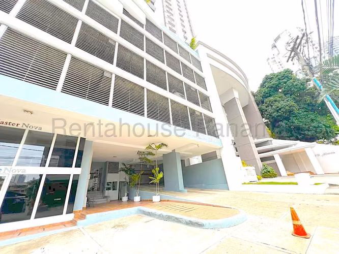 Venta Apartamento Aurora Tower El Cangrejo 25YCG9706