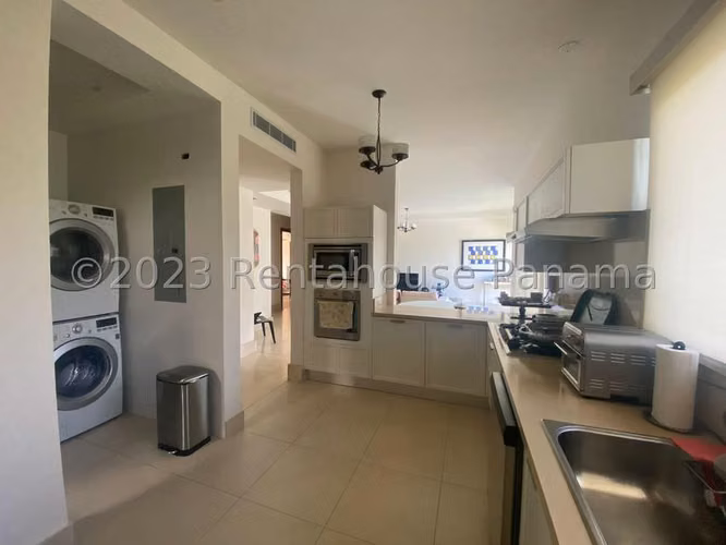 Apartamento en venta con Jardin en The Reserve Santa Maria 23EPP10294