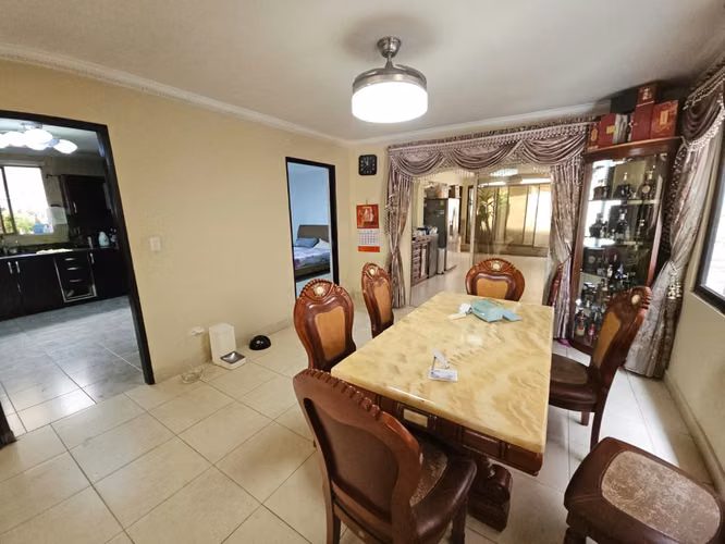 SE VENDE CASA EN PASEO DORADO - Imagen 10