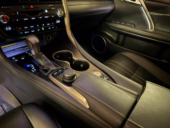 Lexus RX450h2016 - Imagen 15