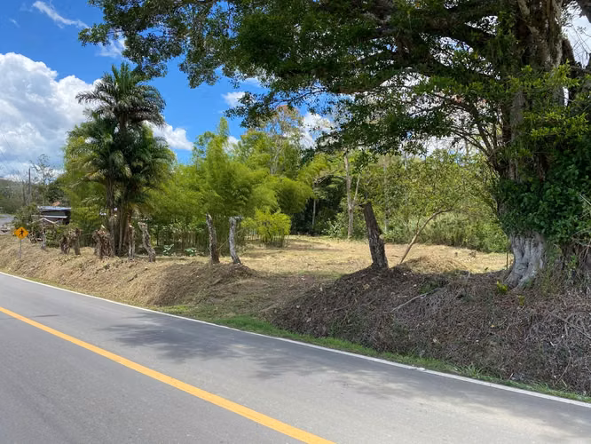 Terreno en Rio Sereno / Miraflores