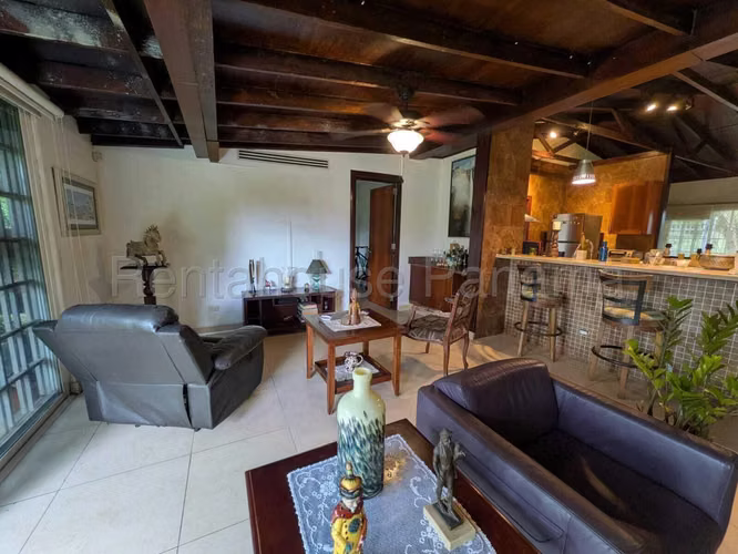 Hermosa Casa en Venta en Curundu 26*2744Mfk - Imagen 8
