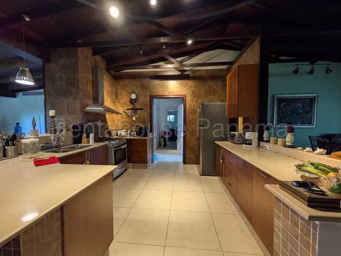 Hermosa Casa en Venta en Curundu 26*2744Mfk - Imagen 9