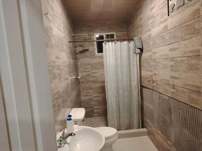 VENDO CASA EN PRADERAS SAN LORENZO