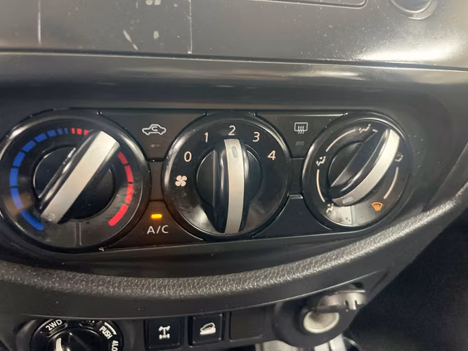 NISSAN NP300 FRONTIER - 2025 - PFNX - Automarket - Imagen 9