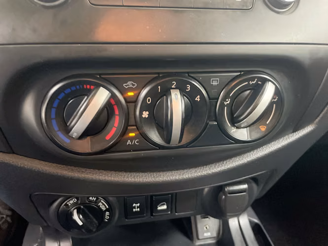 NISSAN NP300 FRONTIER - 2025 - PFNX - Automarket - Imagen 9
