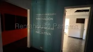 Venta de Casa con 713m2 en San Francisco 26-8935SR
