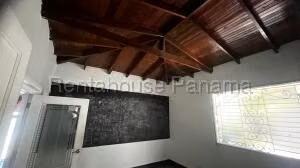 Venta de Casa con 713m2 en San Francisco 26-8935SR