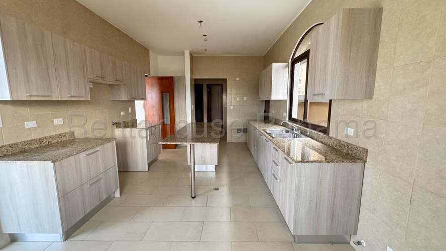 Venta de Casa en Costa Sur El Doral Solo Cliente Directo MC