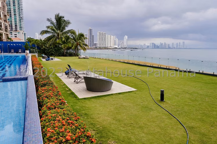 Venta de Apartamento en Punta Pacifica Ph Grand Tower 159 Mts PD