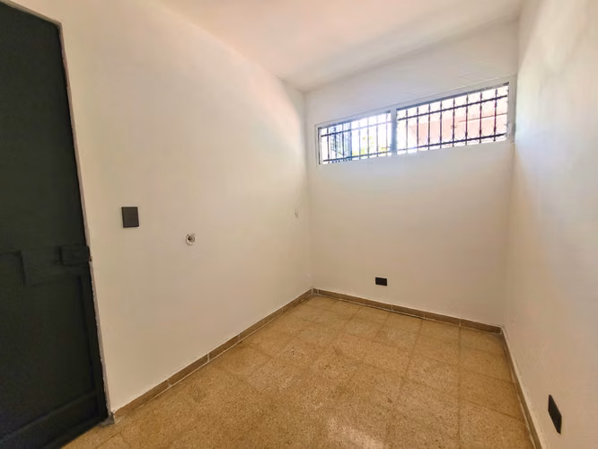 Propiedad Comercial o Residencial sobre Vía Principal en Chanis