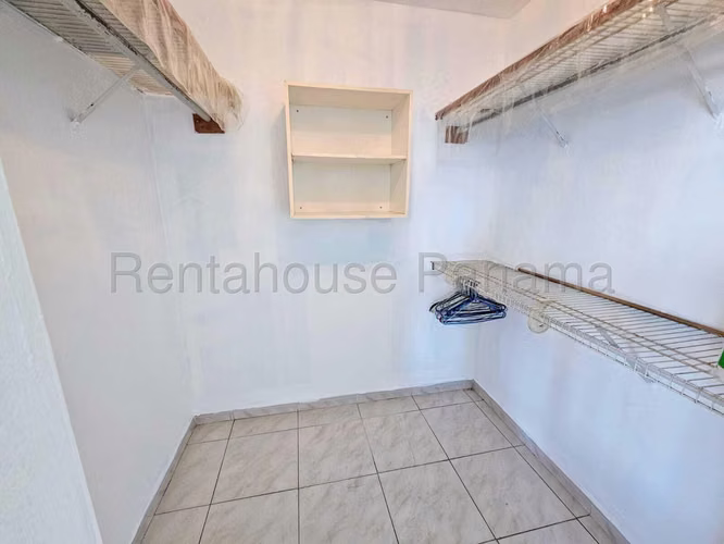Vendo Apartamento en Paitilla MIRALUZ OF 25-9395