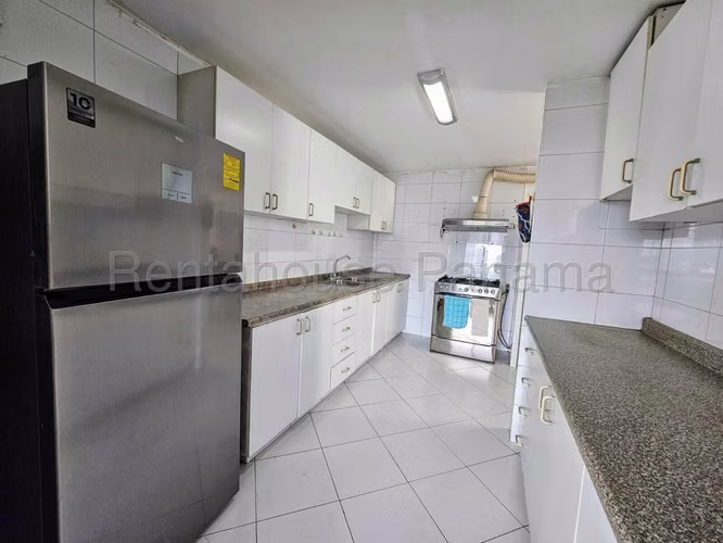 Vendo Apartamento en Paitilla MIRALUZ OF 25-9395