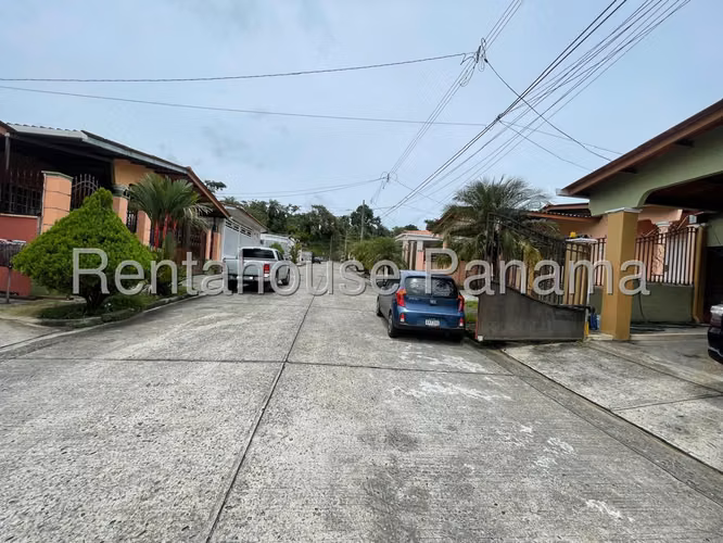 Vendo Casa en Brisas Del Golf OF 25-3602