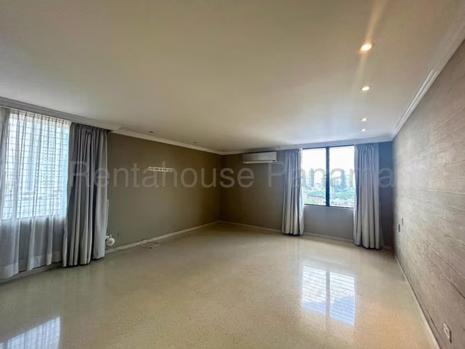 Venta de apartamento en Obarrio 26MVCH6462