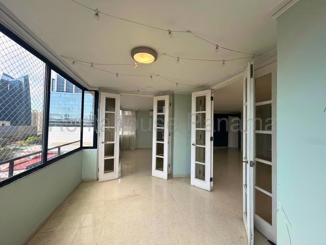 Venta de apartamento en Obarrio 26MVCH6462