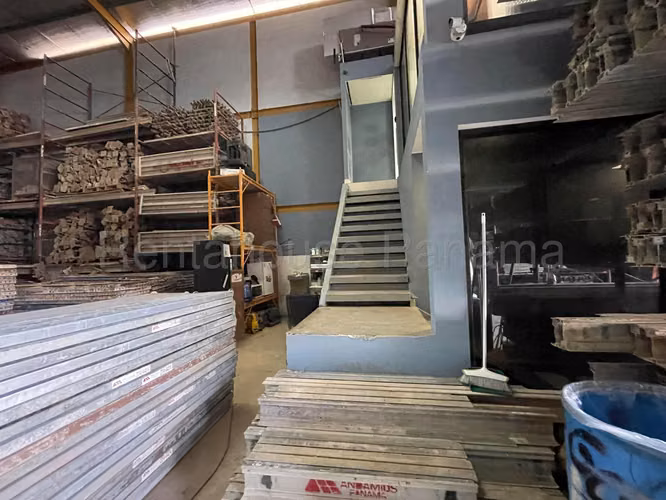 Venta de Comercial en Rio Abajo Galera NS