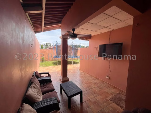 Casa en venta Quintas Reales Villa Zaita ELP25-1625