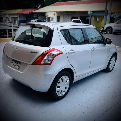 Suzuki Swift 2012 Automática - Imagen 6