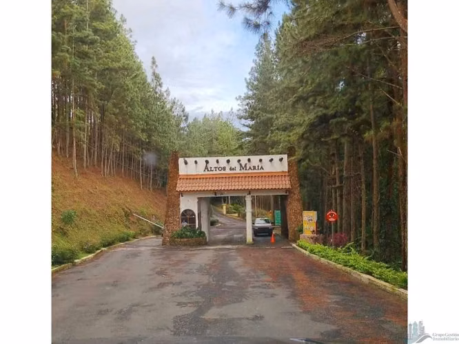 Rebajado Terreno en Venta en Altos del Maria – Lucca