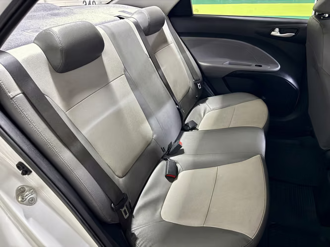 Vendo Kia Soluto Automatico 2023 - Imagen 16
