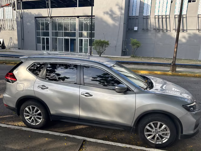 Nissan X-Trail 2020 (7 pasajeros) ¡Excelente Oportunidad!