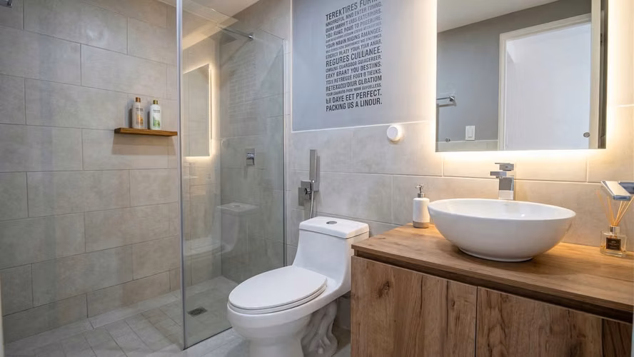 Melissa Foster Luxury vende apartamento en PH AIRES DEL MAR, Playa Caracol. MFR2021