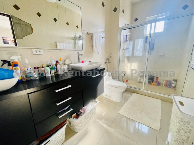 Se Vende Apartamento en San Francisco LA26-4748
