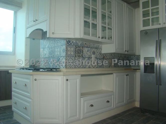 Se Vende Apartamento en Coco del Mar LA26-4298